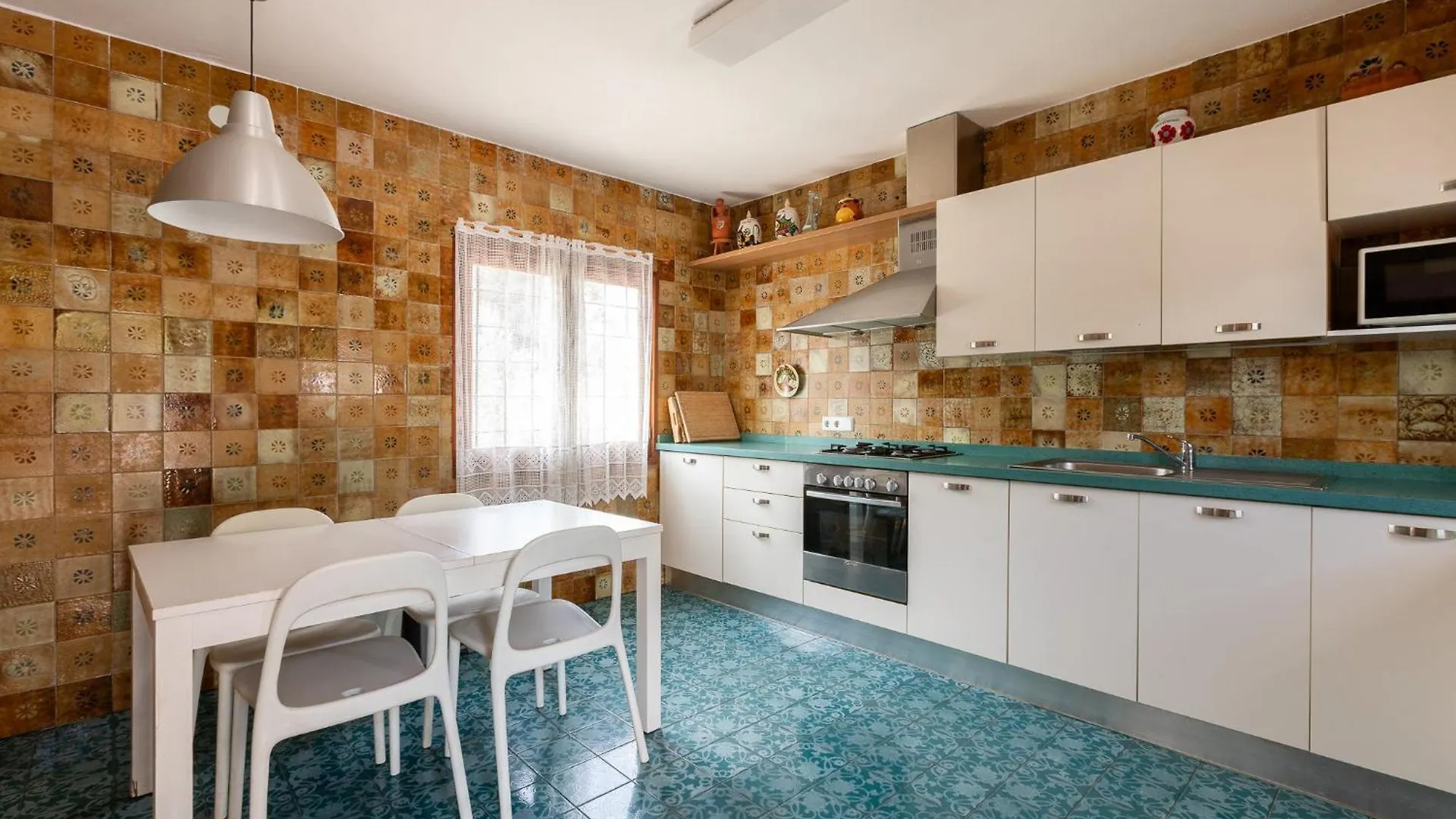Sera De Vall San Antonio  0*, San Antonio (Ibiza) Španělsko